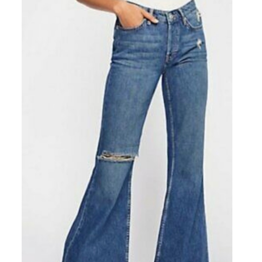 We The Free Relaxed High Rise Flare Denim Sz 29